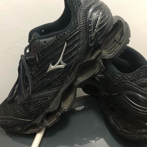 Mizuno wave prophecy 5 black